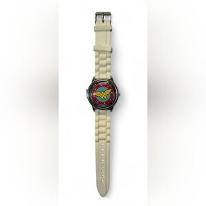 DC Comics Wonder Woman Watch with White Silicone Strap and Spinning Dial